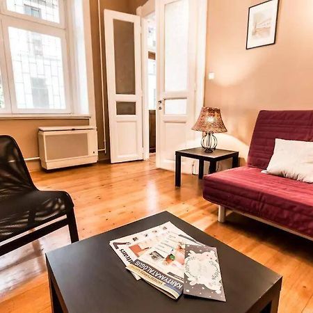 Quiet Apartment Just 10 Minutes From The Center Budapest Bagian luar foto